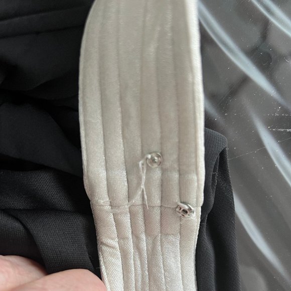 A Little Black Dress to Remember! - Picture 4 of 9